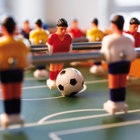 Mini Masa de Fotbal cu Teren si 12 Jucatori Cyrax, 4 Manere, cu Tablou pentru Scor, din Metal, Lemn si ABS, 34.5 x 23 x 7 cm, pentru copii/adulti